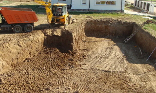 Рытье котлованов под фундамент в Вичуге – цена от 2576 руб. за м3 | 2Землекопа-Вчг